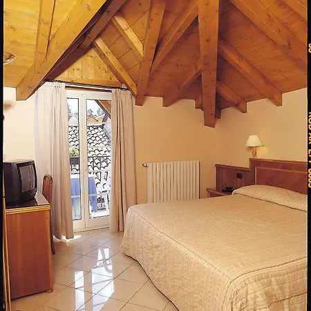 Hotel Bettina 3*