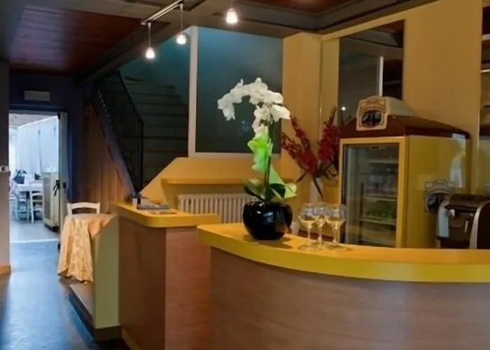 Bettina 호텔 메르고초