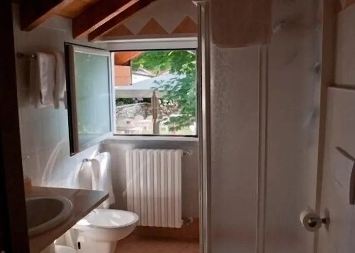 Bettina 메르고초